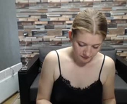 audrieplaza is a  year old female webcam sex model.