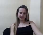 bealovesu2 is a 25 year old female webcam sex model.