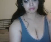 saucyminxr is a  year old female webcam sex model.