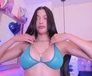 athenea_dl is a 19 year old female webcam sex model.