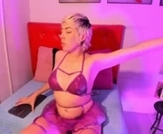 annie_winter1 is a  year old female webcam sex model.
