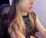 aliiceyong is a  year old female webcam sex model.