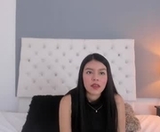 isabella_jk is a 18 year old female webcam sex model.