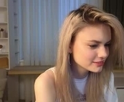 catecrago is a 19 year old female webcam sex model.