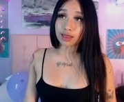 kittyy_loovee is a 18 year old female webcam sex model.