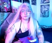 xxgreengoodxx is a  year old female webcam sex model.