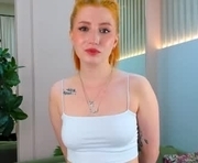 cutie_maniac is a 18 year old female webcam sex model.