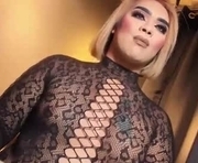 suckablecockoffreya is a 26 year old shemale webcam sex model.