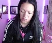 leandra_sex is a 32 year old female webcam sex model.