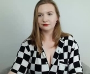 glamorousnikki is a 22 year old female webcam sex model.