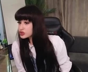erica_peach is a 18 year old female webcam sex model.