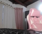 cristal_brown19 is a 20 year old female webcam sex model.