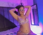 kitty_chs1 is a 18 year old female webcam sex model.