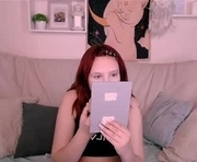 marylanee is a 19 year old female webcam sex model.