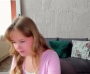 melissa_199 is a 18 year old female webcam sex model.