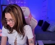 linablossom is a  year old female webcam sex model.
