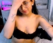 sarah_bubbles is a  year old female webcam sex model.