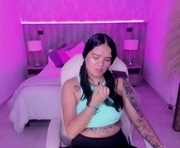 allyson_brownn is a 18 year old female webcam sex model.