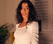devilsgift_katy is a 18 year old female webcam sex model.