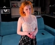 edwinagillingham is a 18 year old female webcam sex model.