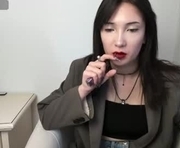 tokyoyasmin is a 18 year old female webcam sex model.