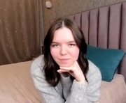 portiafoard is a 18 year old female webcam sex model.
