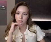 angelees_ is a 25 year old female webcam sex model.