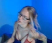 nataliebinx is a 31 year old female webcam sex model.