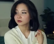 coventinaashfield is a 18 year old female webcam sex model.