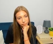 emmadesire is a 18 year old female webcam sex model.