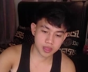 xcigbatecum is a 21 year old male webcam sex model.