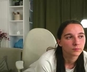 linettebeale is a 19 year old female webcam sex model.