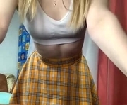chill_velvet is a 18 year old female webcam sex model.