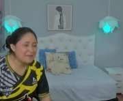 lisa7_7 is a 25 year old female webcam sex model.