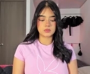 iamjulietaa is a 21 year old female webcam sex model.