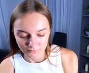 vernitashinsky is a 18 year old female webcam sex model.