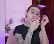 annybuny is a 22 year old female webcam sex model.