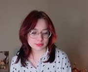 venastonks is a  year old female webcam sex model.