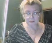 laramrs is a  year old female webcam sex model.