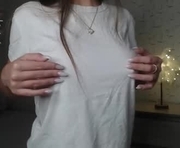 bettispaghetti is a 18 year old female webcam sex model.