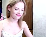 dana_smilex is a 25 year old female webcam sex model.