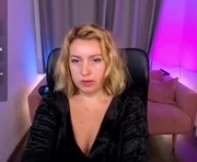 mia_bloomie is a 31 year old female webcam sex model.