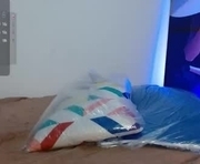 emmasumer is a 22 year old female webcam sex model.