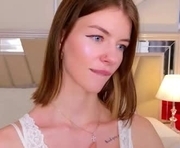 meganmouriss is a 20 year old female webcam sex model.