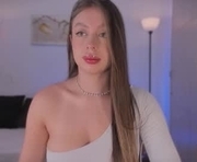 saracavali is a 22 year old female webcam sex model.