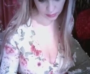 ritaaroyallllhooottt is a  year old female webcam sex model.