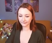 marykallie is a 18 year old female webcam sex model.