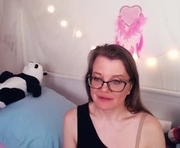 anna_bones is a 32 year old female webcam sex model.