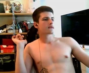 martinlutar420 is a 21 year old male webcam sex model.