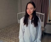 eugeniabrainard is a 18 year old female webcam sex model.